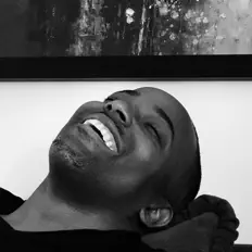 收听 Hak Black、观看音乐视频、阅读小传、查看巡演日期等 ！