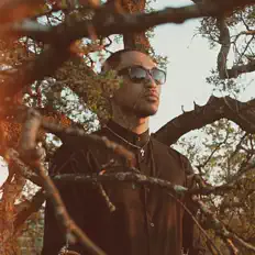 Luister naar Kris Woods, bekijk muziekvideo's, lees de bio, bekijk de tourdata, en meer!