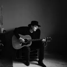 Escucha a Stuart Anderson, mira videos musicales, lee su biografía, consulta las fechas de las gira y más.