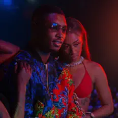 Lordy을(를) 듣고, 뮤직 비디오를 보고, 약력을 읽고, 투어 일정 등을 확인하세요!