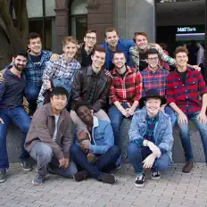 Escucha a Ithacappella, mira vídeos musicales, lee la biografía, consulta fechas de giras y mucho más.