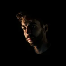 Ouça Mister Roland, assista a videoclipes, leia a biografia, veja as datas das turnês e mais!
