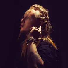 聆聽 Boll3t、觀看音樂影片、閱讀小傳、查看巡演日期等！