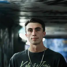 Kyranを聴いたり、ミュージックビデオを鑑賞したり、経歴やツアー日程などを確認したりしましょう！