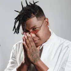 Dengarkan Camilo Puinn, tonton video musik, baca bio, lihat tanggal tur & lainnya!