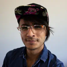 Escucha a OllieBear, mira videos musicales, lee su biografía, consulta las fechas de las gira y más.