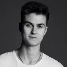 Hör dir DEVRISE an, schau dir Musikvideos an, lies die Biografie, finde Tourdaten und mehr!