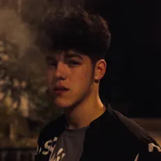 Poslechněte si interpreta BigBoyPlayBoy, sledujte hudební videa, přečtěte si životopis, podívejte se na data turné a další informace.