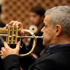Ouve Giuseppe Zanca, vê vídeos de música, lê a biografia, vê as datas da digressão e muito mais!
