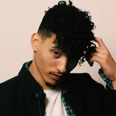 Luister naar Harry Jay Robinson, bekijk muziekvideo's, lees de bio, bekijk de tourdata, en meer!