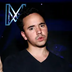 Ακούστε περιεχόμενο από Rodri Roberts, παρακολουθήστε μουσικά βίντεο, διαβάστε το βιογραφικό, δείτε ημερομηνίες περιοδείας, και πολλά ακόμη!