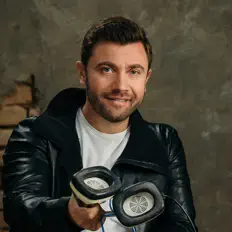 Антон Наумов सुनें, म्यूज़िक वीडियो देखें, बायो पढ़ें, दौरे की तारीखें और बहुत कुछ देखें!