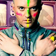 Hör dir Heaton an, schau dir Musikvideos an, lies die Biografie, finde Tourdaten und mehr!