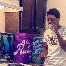 Bobo सुनें, म्यूज़िक वीडियो देखें, बायो पढ़ें, दौरे की तारीखें और बहुत कुछ देखें!