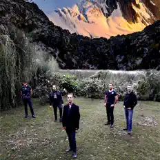 Southern Force सुनें, म्यूज़िक वीडियो देखें, बायो पढ़ें, दौरे की तारीखें और बहुत कुछ देखें!