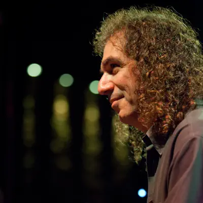 Listen to Stavros Lantsias, watch music videos, read bio, see tour dates & more!