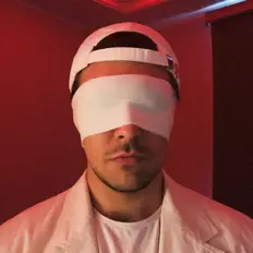 Hör dir LaGo an, schau dir Musikvideos an, lies die Biografie, finde Tourdaten und mehr!