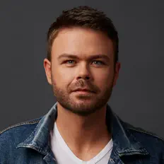 Escucha a Doug McCormick, mira videos musicales, lee su biografía, consulta las fechas de las gira y más.