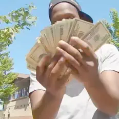 Listen to Cee Guwapo, watch music videos, read bio, see tour dates & more!