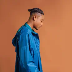 Luister naar KD Bakes, bekijk muziekvideo's, lees de bio, bekijk de tourdata, en meer!