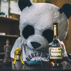 聆聽 CeddroDaGod、觀看音樂影片、閱讀小傳、查看巡演日期等！