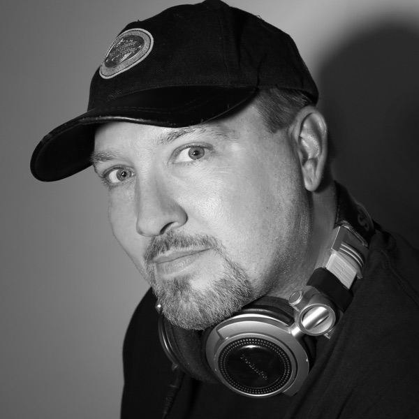 Rob Moore's avatar