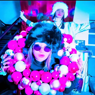 Listen to Freshe Wäsche, watch music videos, read bio, see tour dates & more!