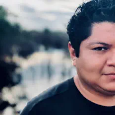 Ouve Jhoseriick, vê vídeos de música, lê a biografia, vê as datas da digressão e muito mais!