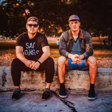 Luister naar Two in One, bekijk muziekvideo's, lees de bio, bekijk de tourdata, en meer!