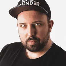 收听 Dave Defender、观看音乐视频、阅读小传、查看巡演日期等 ！