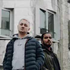 聆聽 IndiAlman、觀看音樂影片、閱讀小傳、查看巡演日期等！