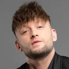 Poslechněte si interpreta Alen Hit, sledujte hudební videa, přečtěte si životopis, podívejte se na data turné a další informace.