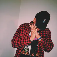 Dengarkan Hotboydre, tonton video musik, baca bio, lihat tanggal tur & lainnya!