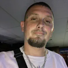 Hör dir A-G $trange an, schau dir Musikvideos an, lies die Biografie, finde Tourdaten und mehr!