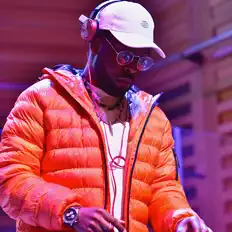 收听 Digital Mozart、观看音乐视频、阅读小传、查看巡演日期等 ！