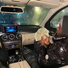 Ouça Dripe, assista a videoclipes, leia a biografia, veja as datas das turnês e mais!