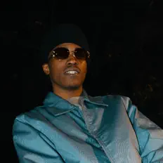 Escucha a MoneyMakinMyles, mira videos musicales, lee su biografía, consulta las fechas de las gira y más.