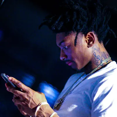 Listen to MoneyJunkie Cam, watch music videos, read bio, see tour dates & more!