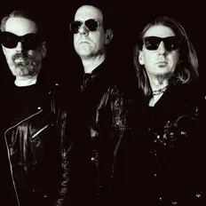 聆聽 Poisoned Hestia、觀看音樂影片、閱讀小傳、查看巡演日期等！