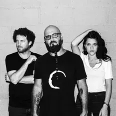 Escucha a Bish Bash, mira vídeos musicales, lee la biografía, consulta fechas de giras y mucho más.