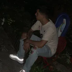 Joey T dinle, müzik videolarını izle, biyografisini oku, tur tarihlerini ve daha fazlasını gör!