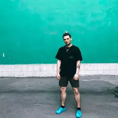 Ty Dredd सुनें, म्यूज़िक वीडियो देखें, बायो पढ़ें, दौरे की तारीखें और बहुत कुछ देखें!