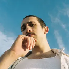 Listen to Sánchez1000, watch music videos, read bio, see tour dates & more!