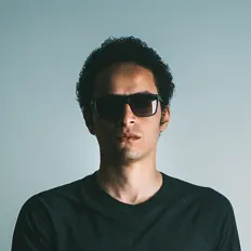 Ouve Philip Anwar, vê vídeos de música, lê a biografia, vê as datas da digressão e muito mais!
