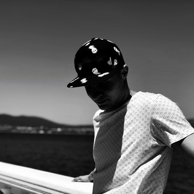 Listen to isayiam, watch music videos, read bio, see tour dates & more!