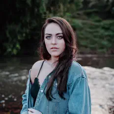 Listen to Hannah Lee, watch music videos, read bio, see tour dates & more!