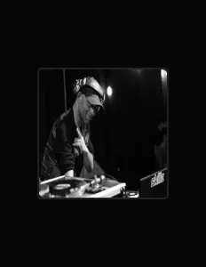 Ascolta DJ Sinjin, guarda video musicali, leggi la biografia, vedi le date del tour & altro!