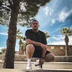 Hör dir F L O W E R $ an, schau dir Musikvideos an, lies die Biografie, finde Tourdaten und mehr!