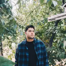 Sai सुनें, म्यूज़िक वीडियो देखें, बायो पढ़ें, दौरे की तारीखें और बहुत कुछ देखें!