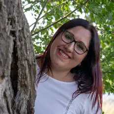 收听 Claudia Sakowski、观看音乐视频、阅读小传、查看巡演日期等 ！